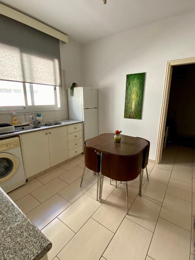 Cosy One Bedroom Apartment In Pafos Exterior foto